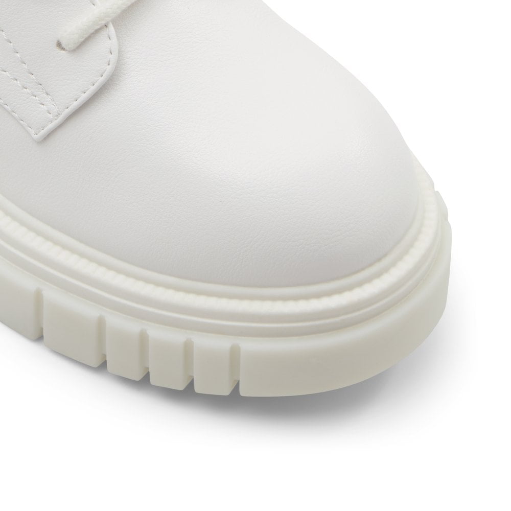 chapuri　1001 AVRIL - Call It Spring